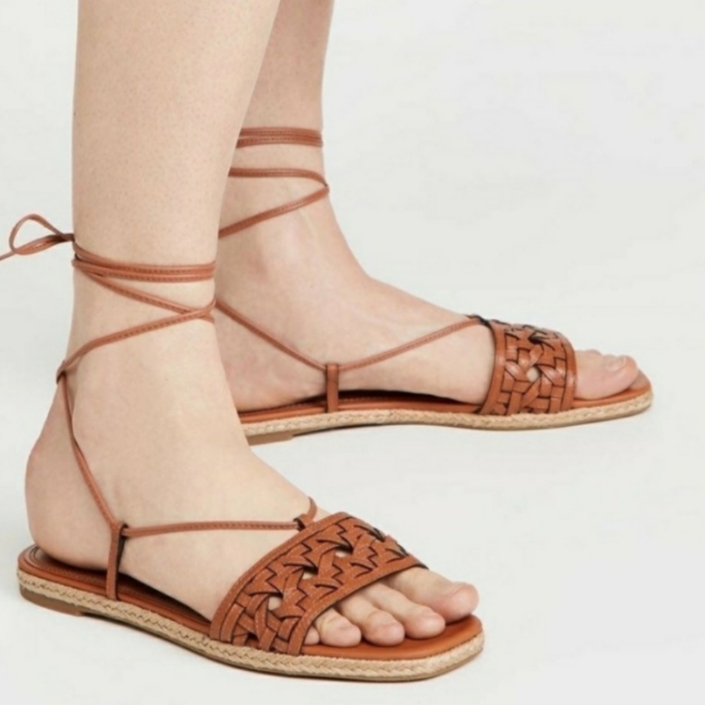 NWOT Never worn Tory Burch Basket weave Espadrille sandals